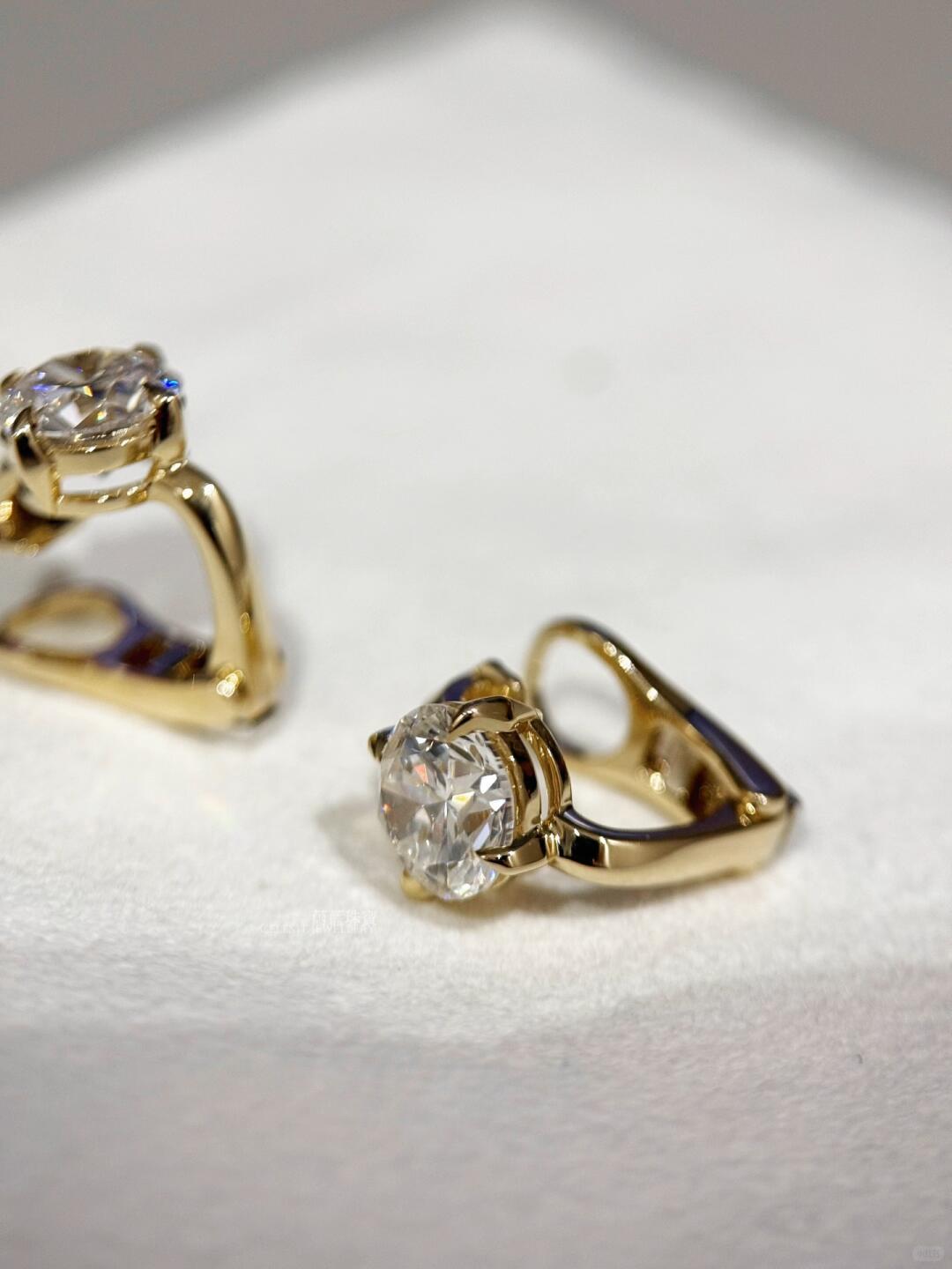 Carat lab-grown diamond ear clip, friendly for non-pierced ears earrings