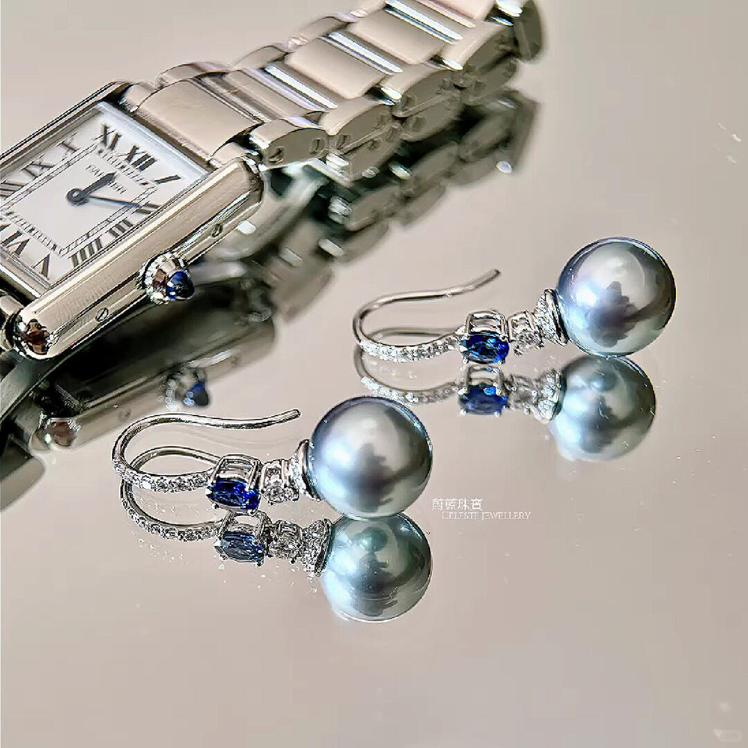 Blue in the cool light sapphire and platinum-grey earrings