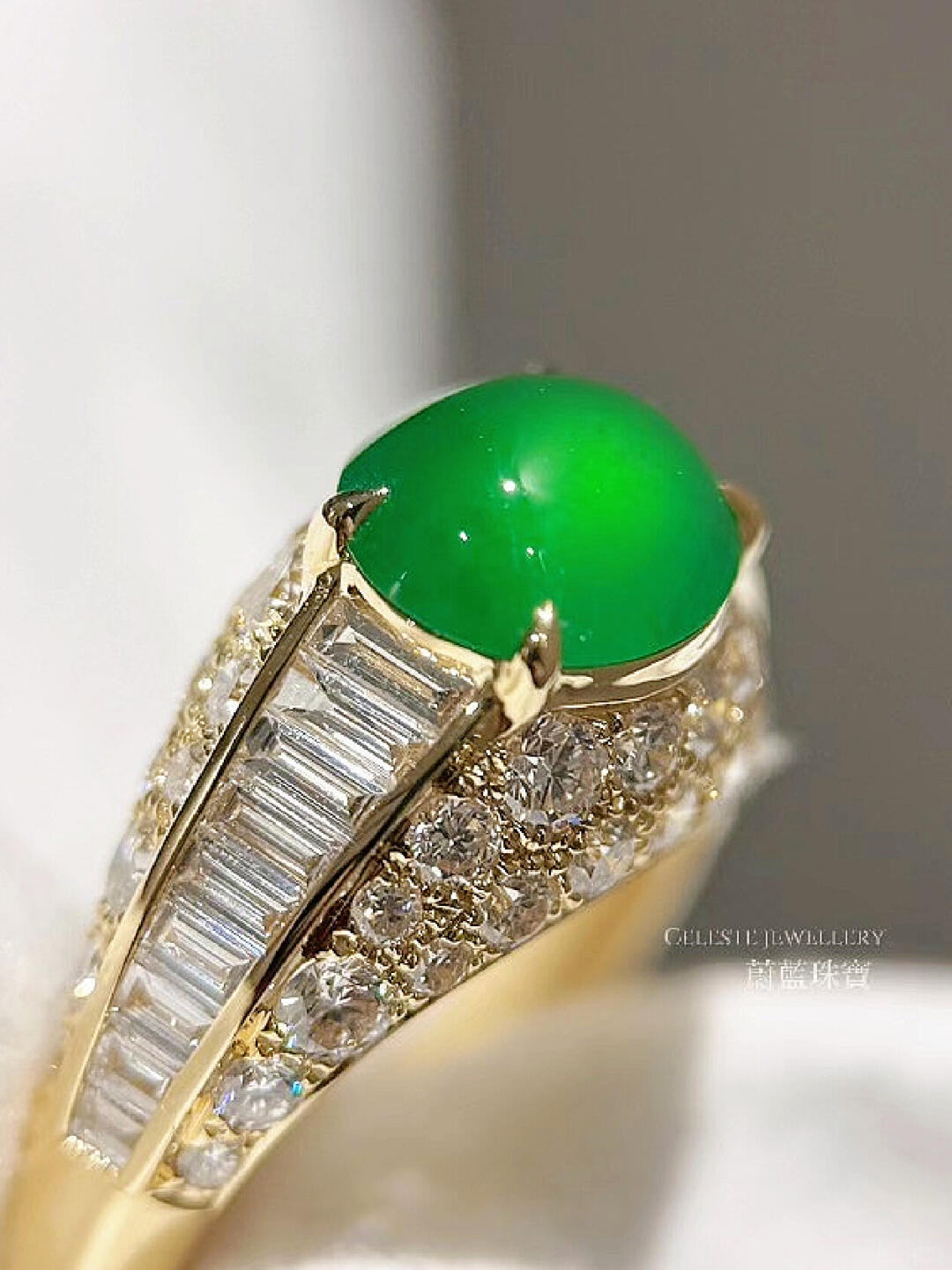 A Jade Ring in East and West Harmony