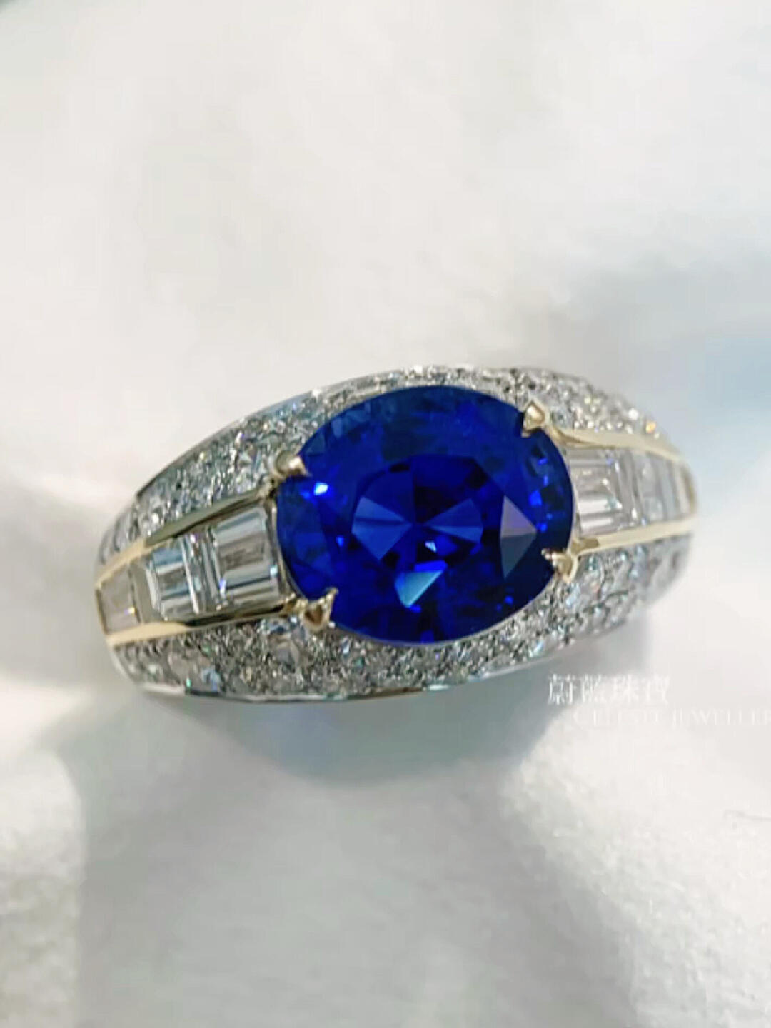A Very Old-Money Commander Little Trumpet Ring