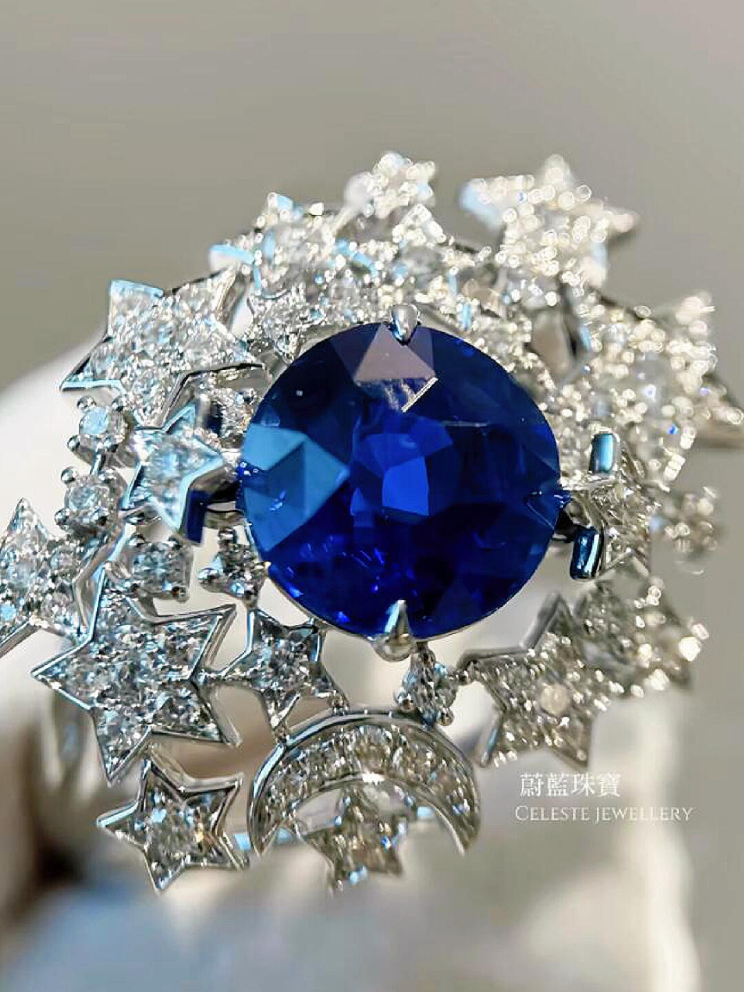 Whisper of the Starry Night: Wear the Universe on Your Hand Ring