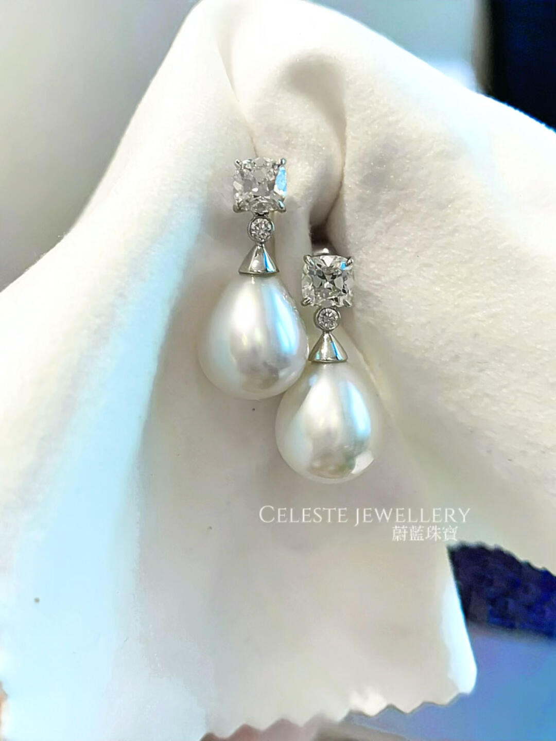 Pearl earrings, forever elegance