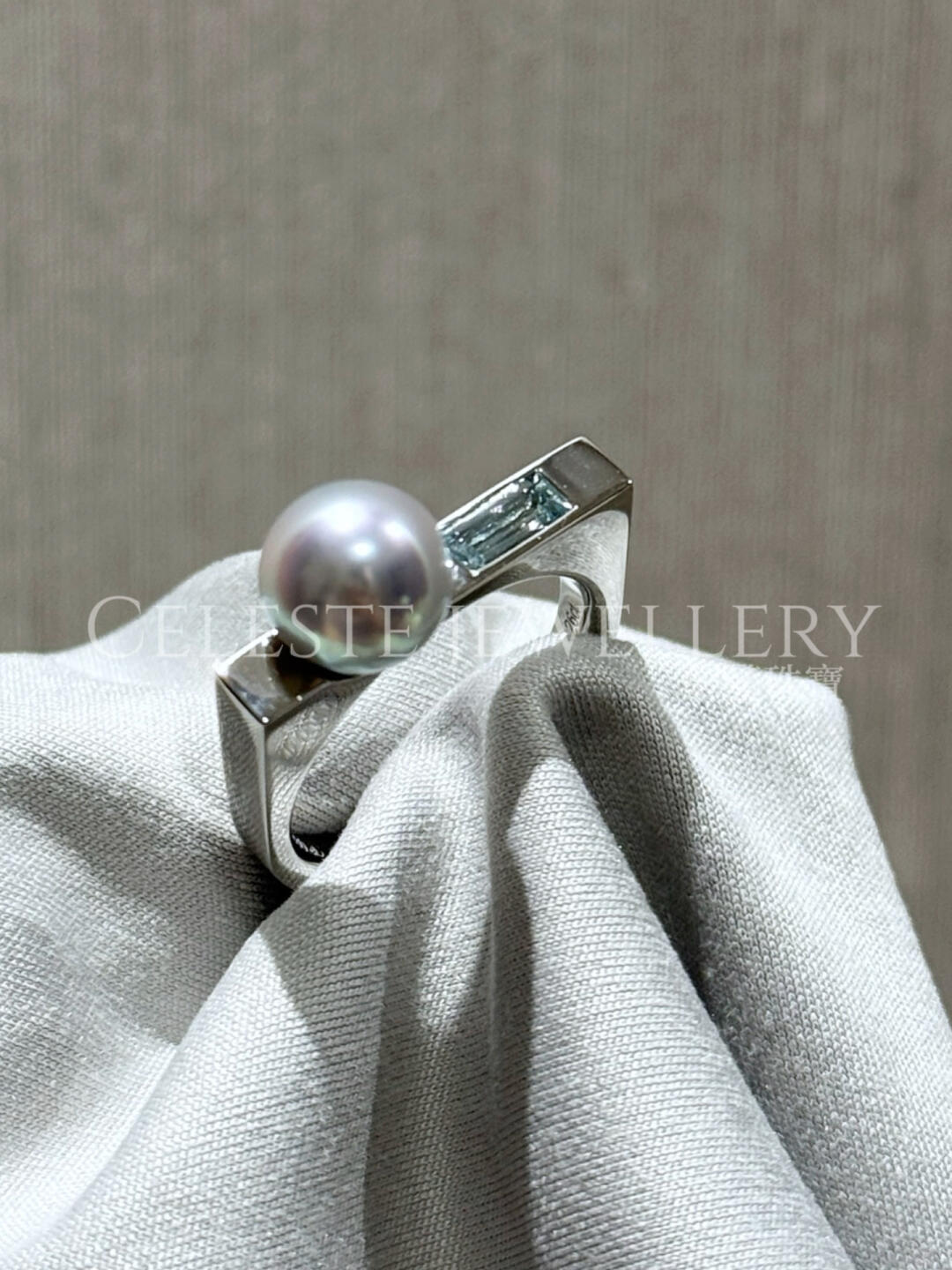 Geometric Beauty Platinum True-Oriental Pearl Ring