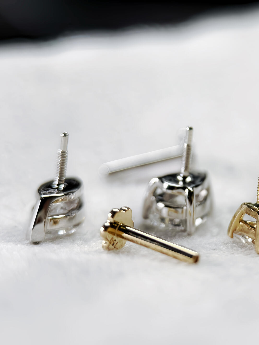 What, leaving your ear piercing empty can actually leak wealth earrings