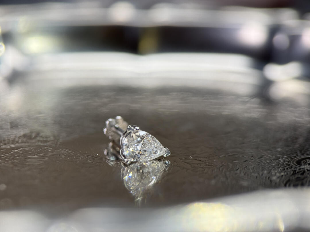 What, leaving your ear piercing empty can actually leak wealth earrings